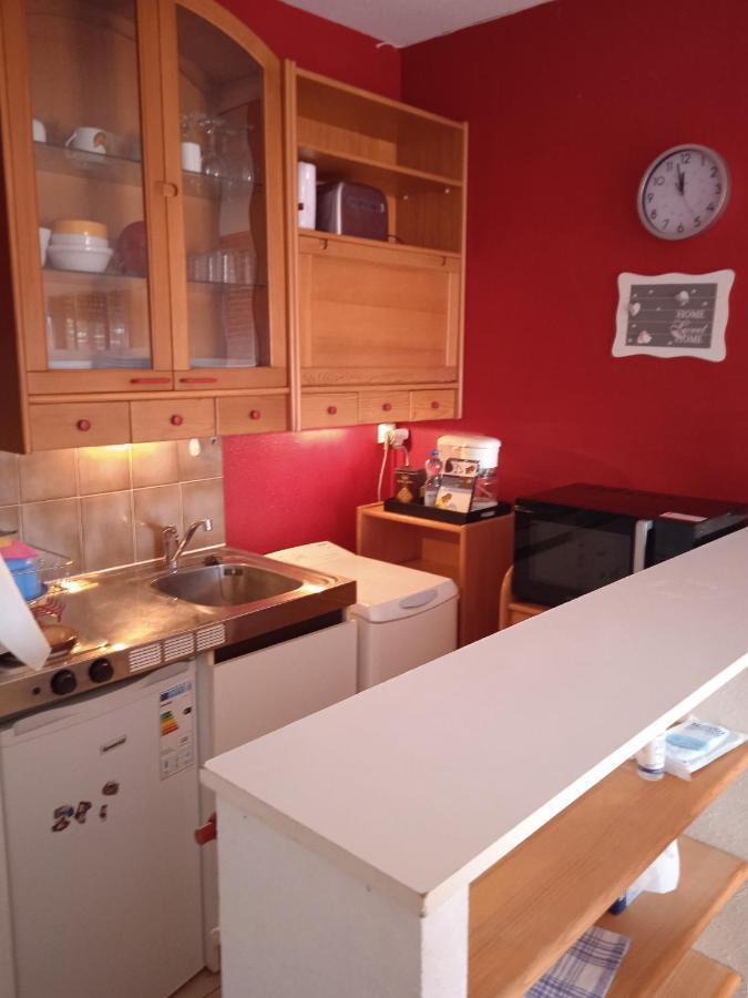 Vichy -Appartement Coquet 2 Pieces - Centre Ville Buitenkant foto